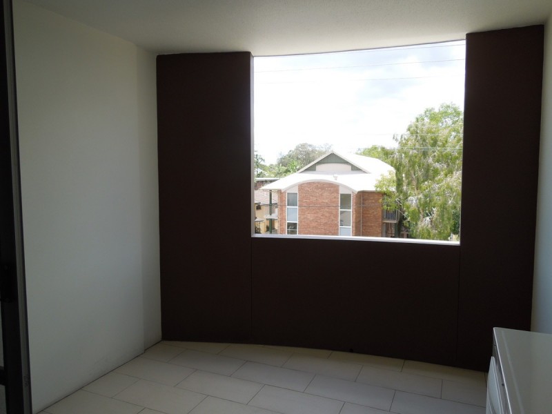 8/159 Clarence Road, Indooroopilly QLD 4068