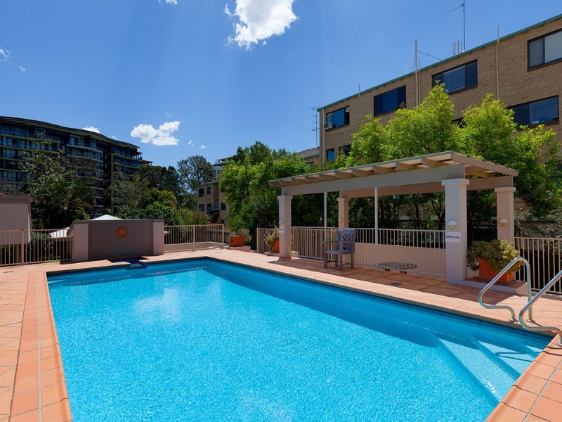 1/523 Coronation Drive, Toowong QLD 4066
