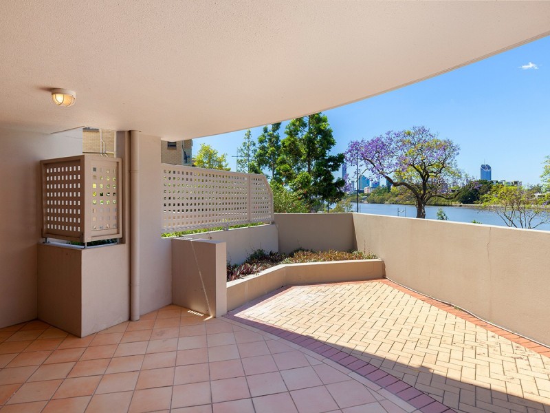 1/523 Coronation Drive, Toowong QLD 4066