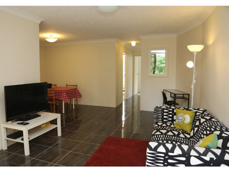 2/58 Waverley Road, Taringa QLD 4068