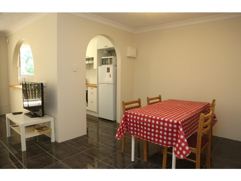 2/58 Waverley Road, Taringa QLD 4068
