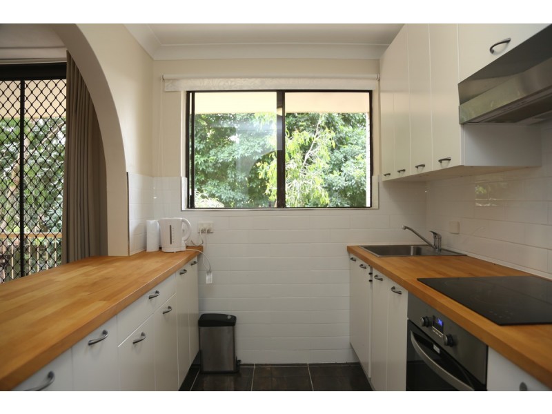 2/58 Waverley Road, Taringa QLD 4068