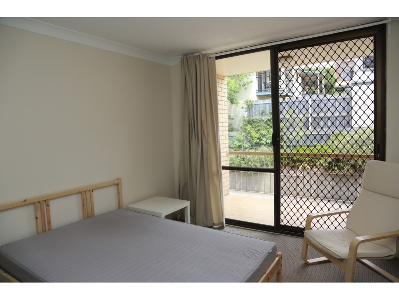 2/58 Waverley Road, Taringa QLD 4068