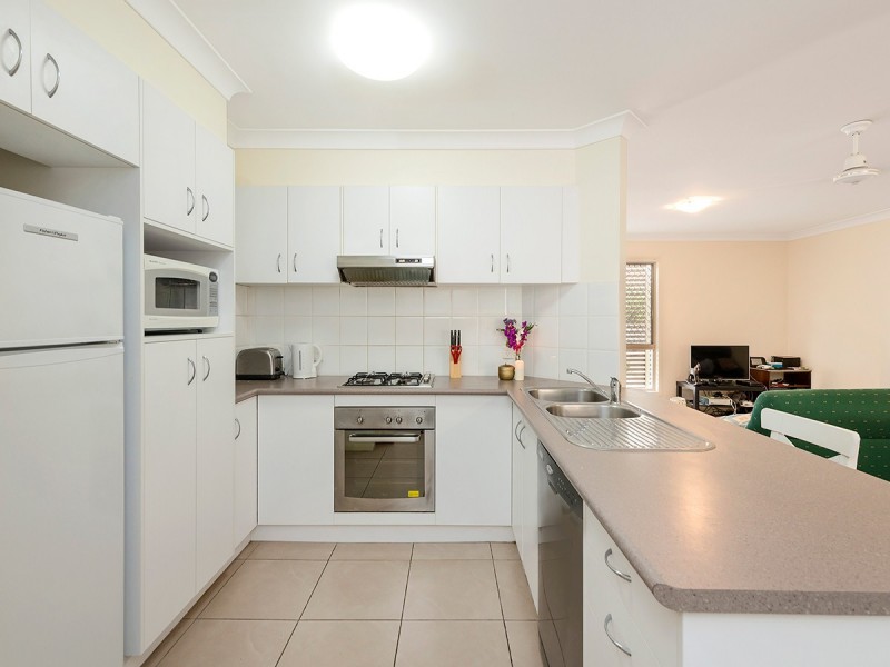2/43-45 Bellevue Terrace, St Lucia QLD 4067