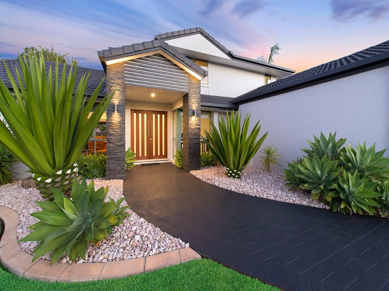 15 Cowrie Parade, Albany Creek QLD 4035