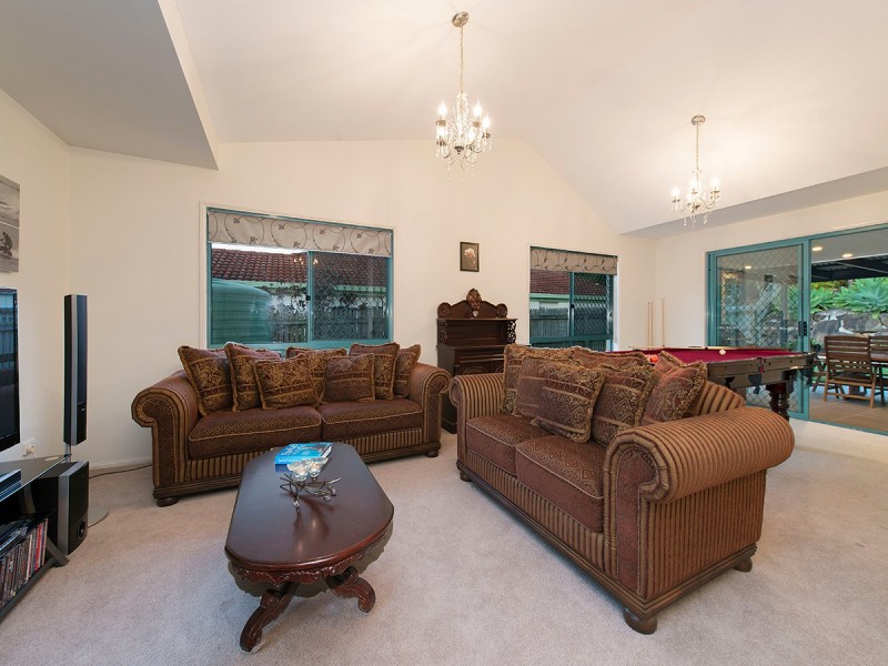 15 Cowrie Parade, Albany Creek QLD 4035