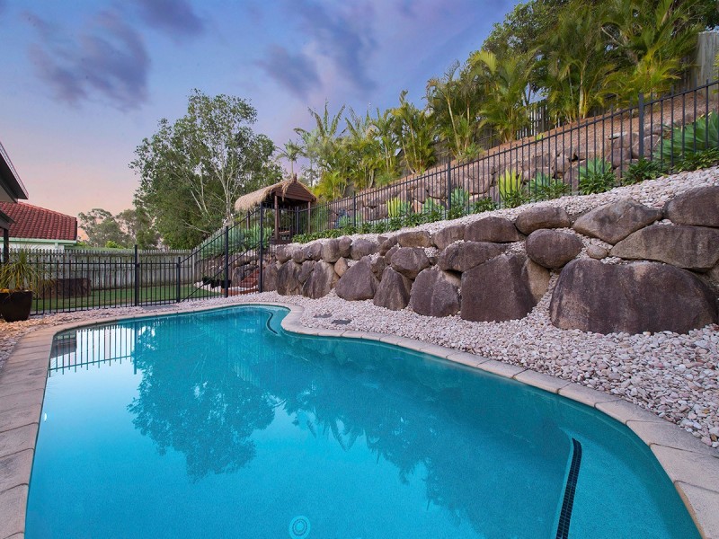 15 Cowrie Parade, Albany Creek QLD 4035