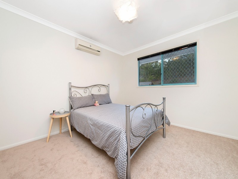 15 Cowrie Parade, Albany Creek QLD 4035