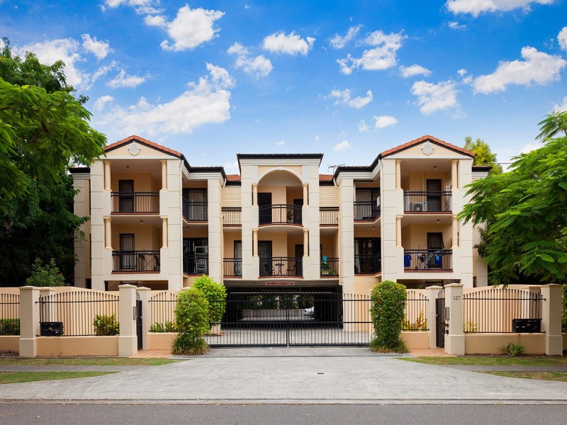 8/127 Macquarie Street, St Lucia QLD 4067