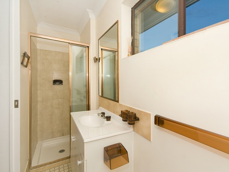 13/115 Sherwood Road, Toowong QLD 4066