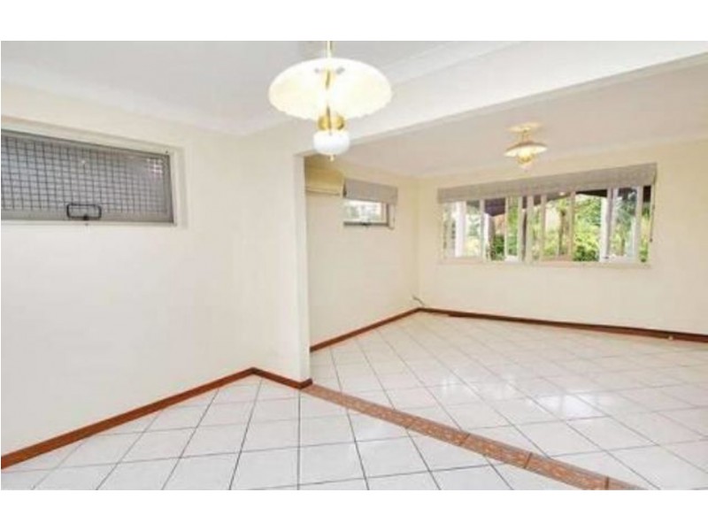 17 Marmion Parade, Taringa QLD 4068