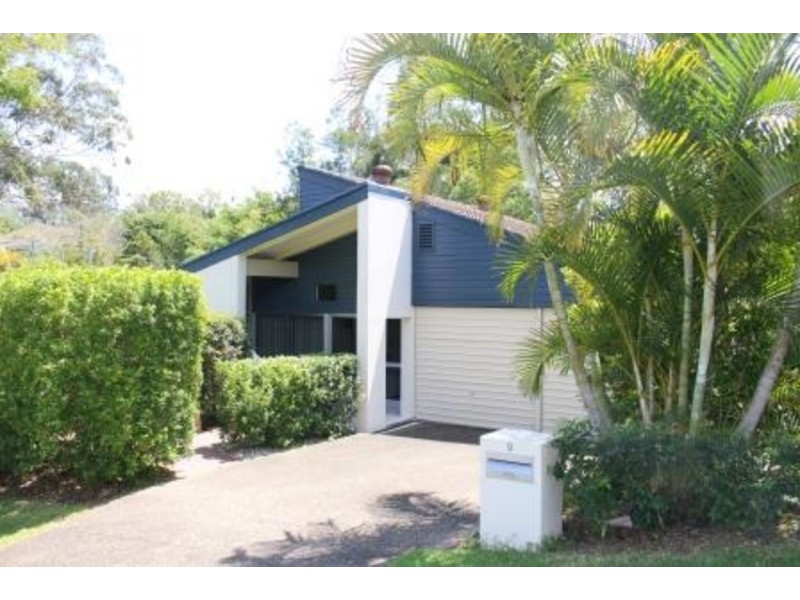 9 Merrilyn Street, Chapel Hill QLD 4069