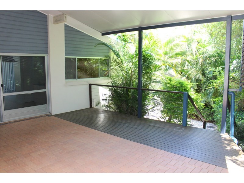 9 Merrilyn Street, Chapel Hill QLD 4069