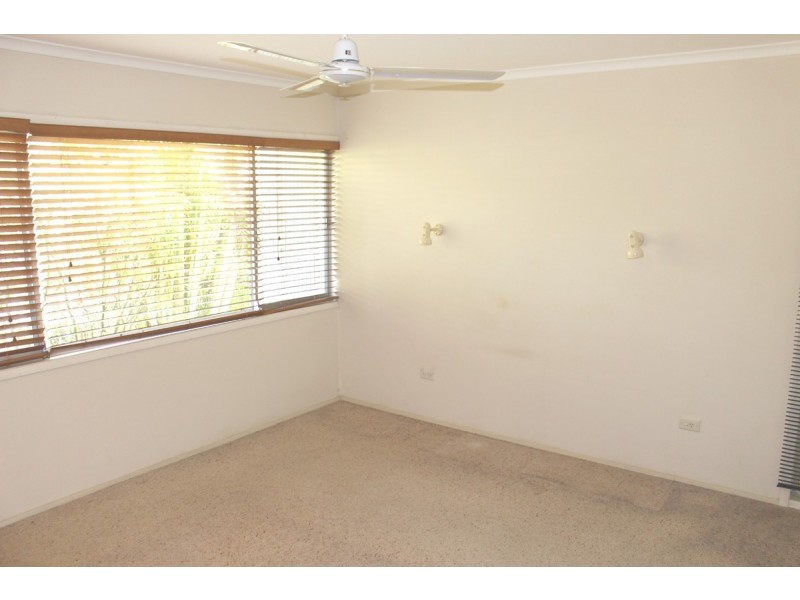 9 Merrilyn Street, Chapel Hill QLD 4069