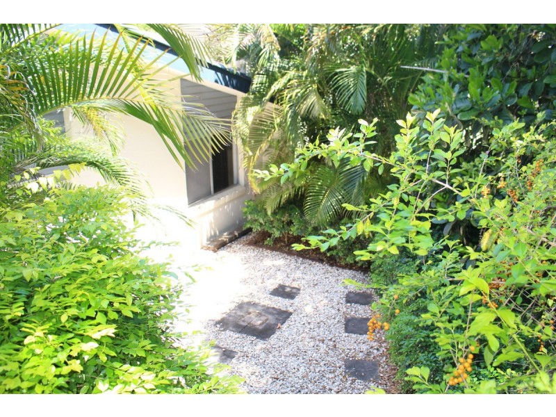 9 Merrilyn Street, Chapel Hill QLD 4069