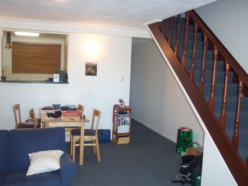 8/77 Warren Street, St Lucia QLD 4067