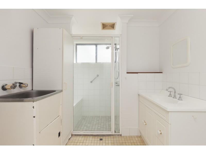 1/18 Foxton Street, Indooroopilly QLD 4068