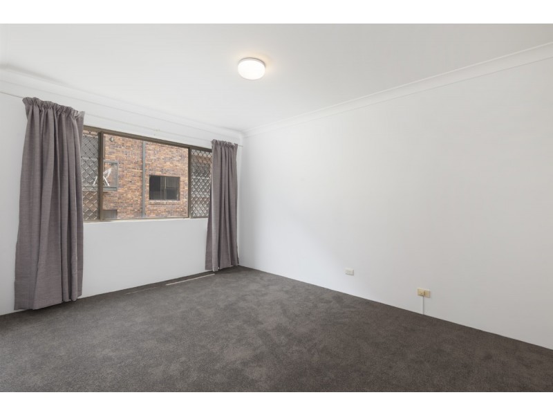 1/18 Foxton Street, Indooroopilly QLD 4068