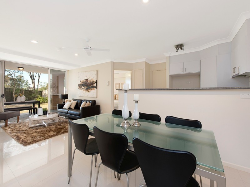 2/66 Sisley Street, St Lucia QLD 4067