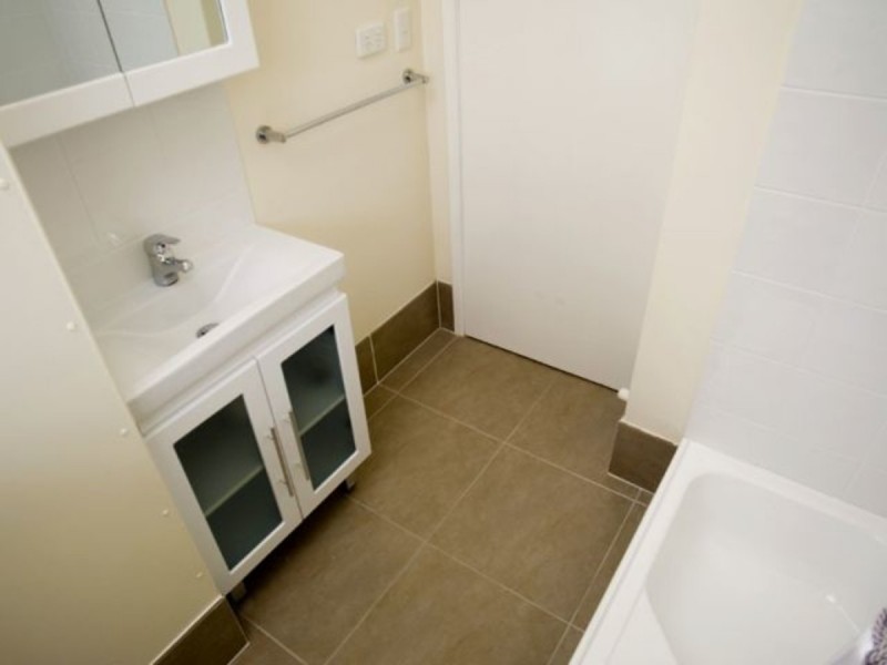 4/13 Sutton Street, Chelmer QLD 4068