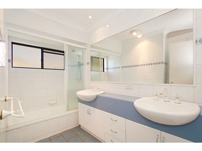 8/54 York Street, Indooroopilly QLD 4068