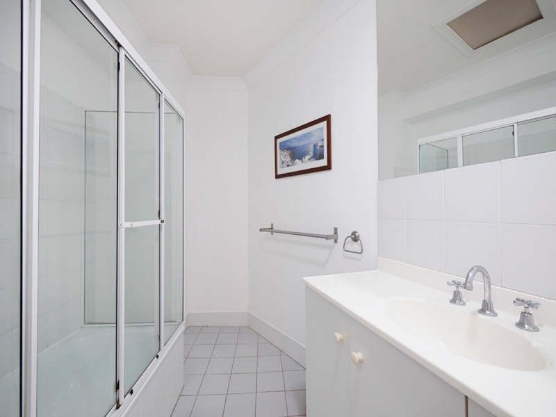 9/5 Vincent Street, Indooroopilly QLD 4068