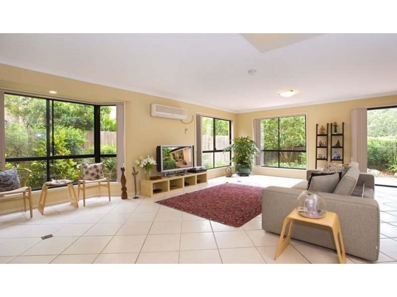 9/9 Pamela Place, Kenmore QLD 4069