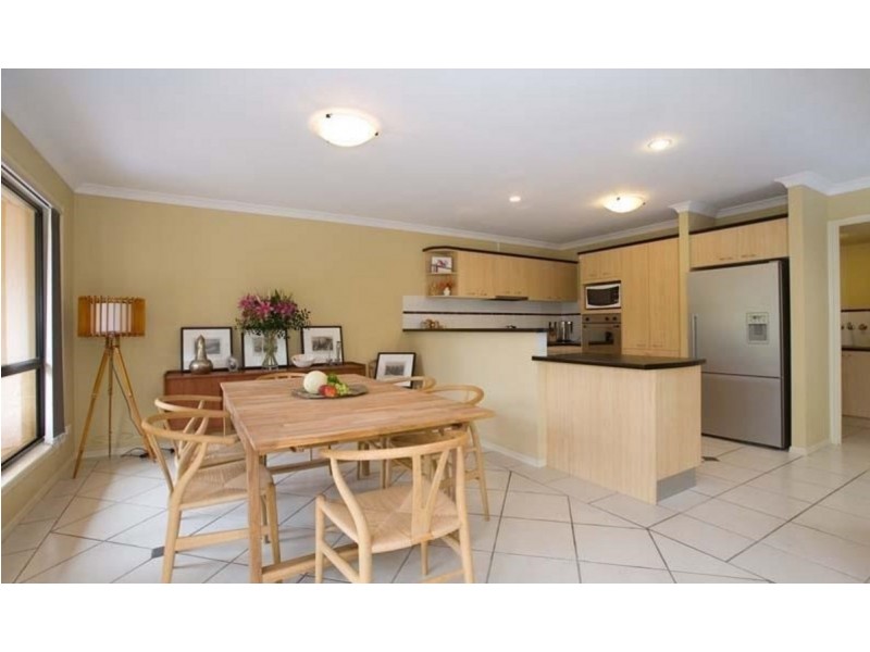 9/9 Pamela Place, Kenmore QLD 4069