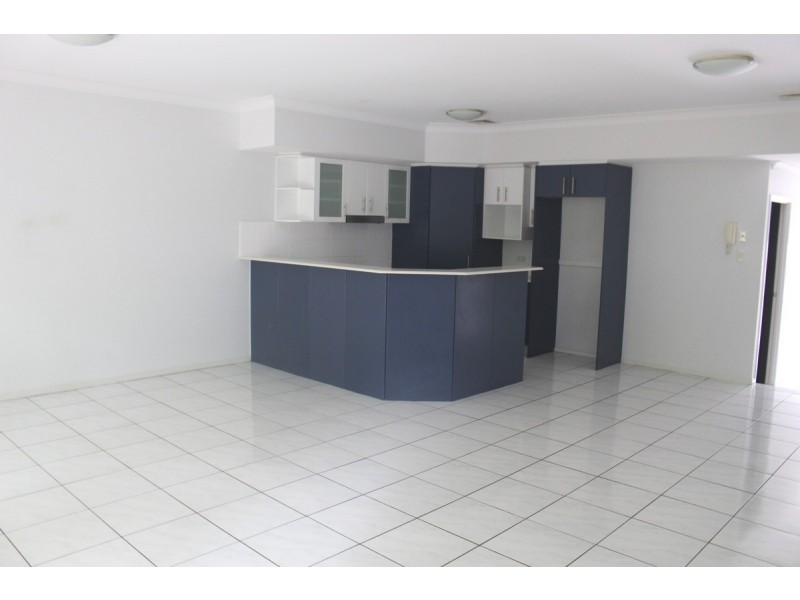 4/36 Macdonnell Street, Toowong QLD 4066