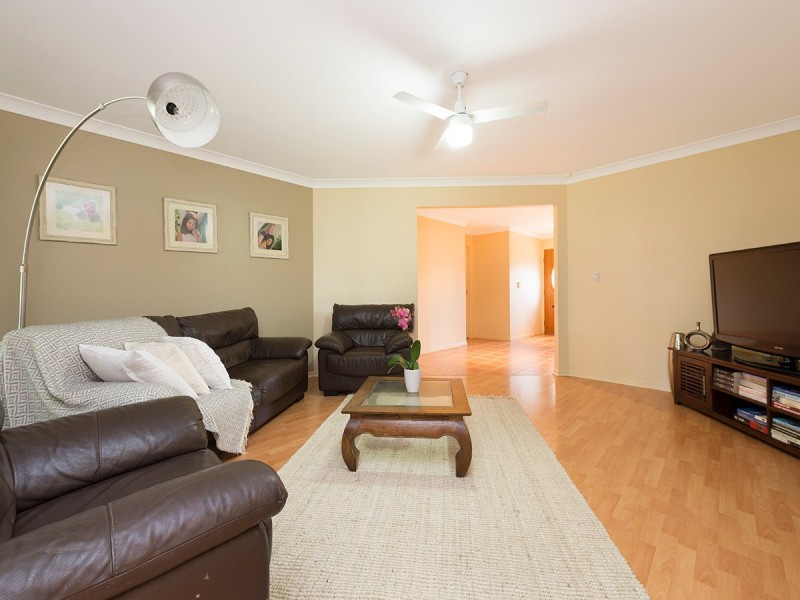 8 Brentwood Place, Moggill QLD 4070