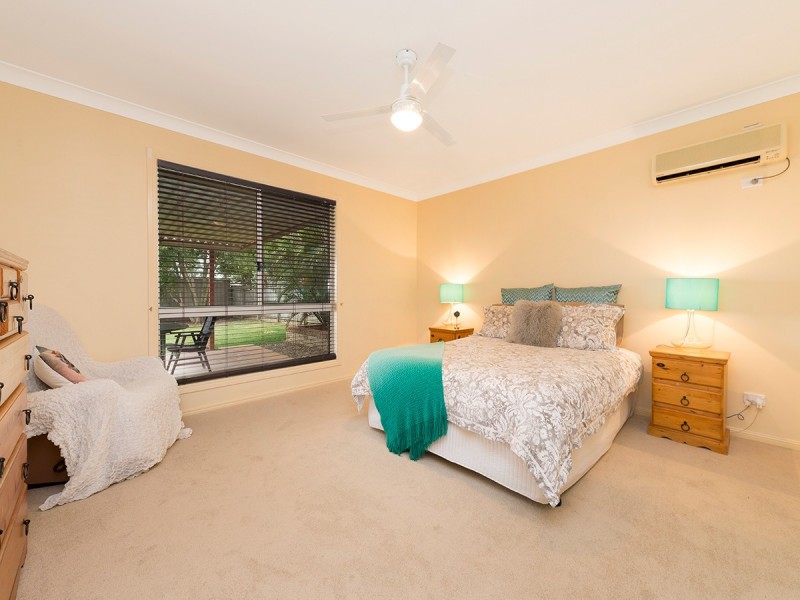 8 Brentwood Place, Moggill QLD 4070