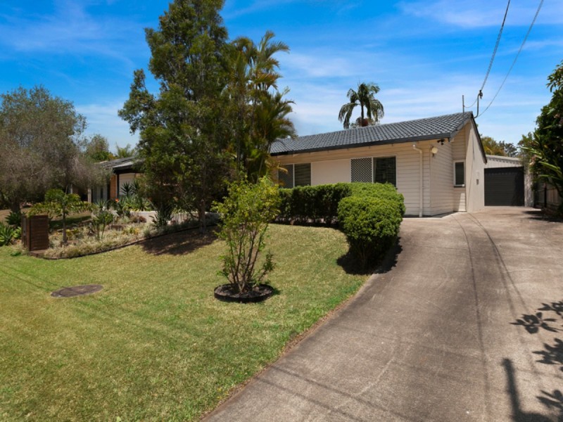 17 Moorfields Street, Fig Tree Pocket QLD 4069
