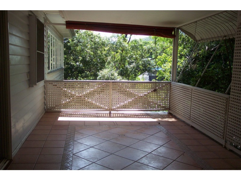 134 Taringa Parade, Indooroopilly QLD 4068