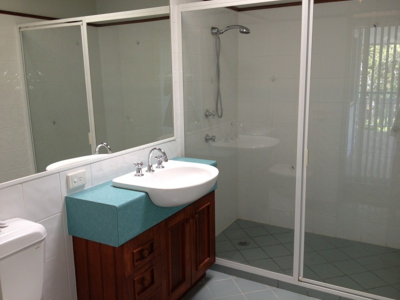 72 Ashgrove Avenue, Ashgrove QLD 4060