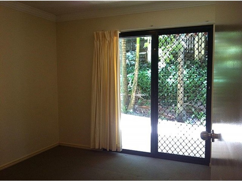 6/182 Carmody Road, St Lucia QLD 4067