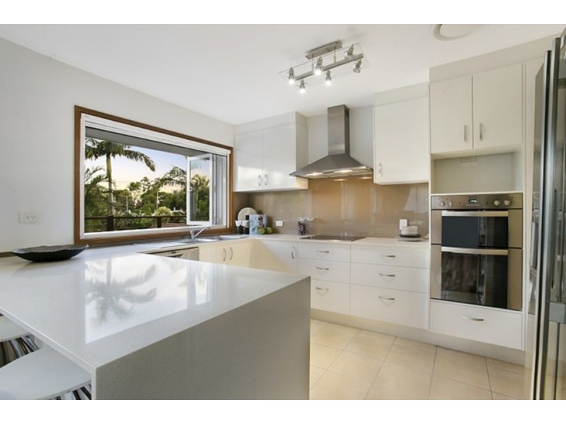 10 Bowaga Street, Indooroopilly QLD 4068