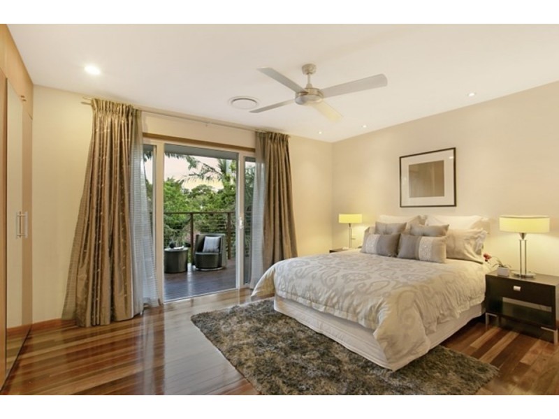 10 Bowaga Street, Indooroopilly QLD 4068