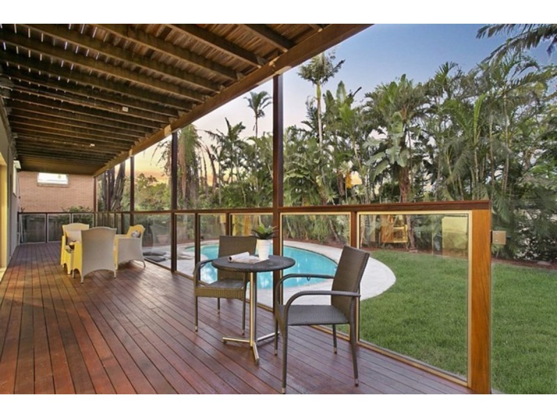 10 Bowaga Street, Indooroopilly QLD 4068