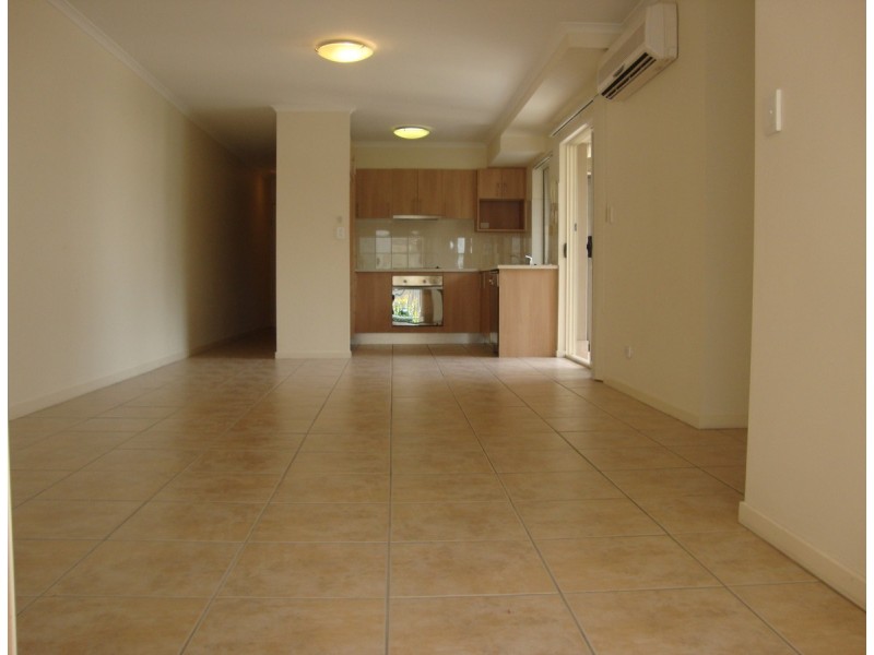 6/9 Railway Avenue, Indooroopilly QLD 4068