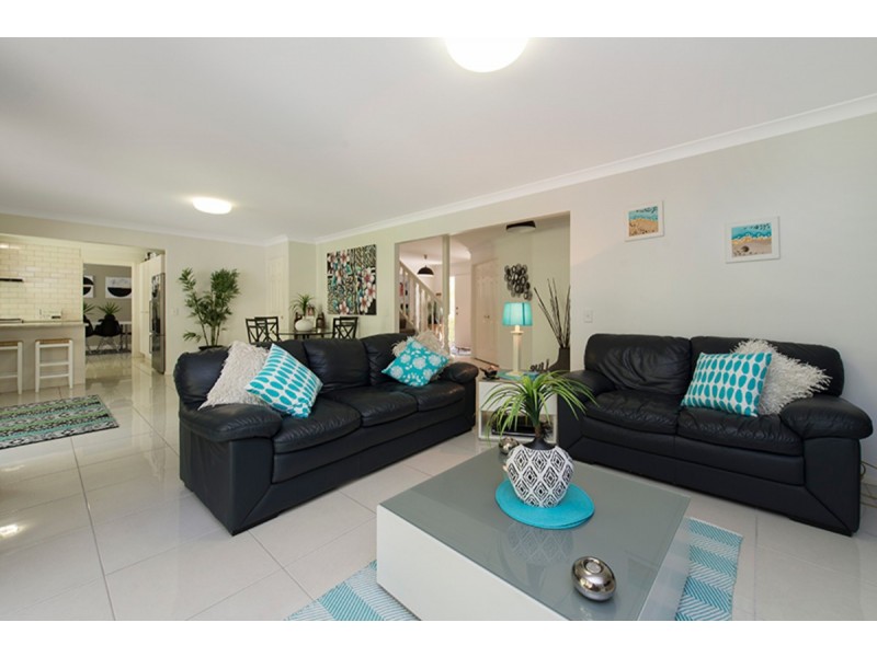 53 Gibson Crescent, Bellbowrie QLD 4070