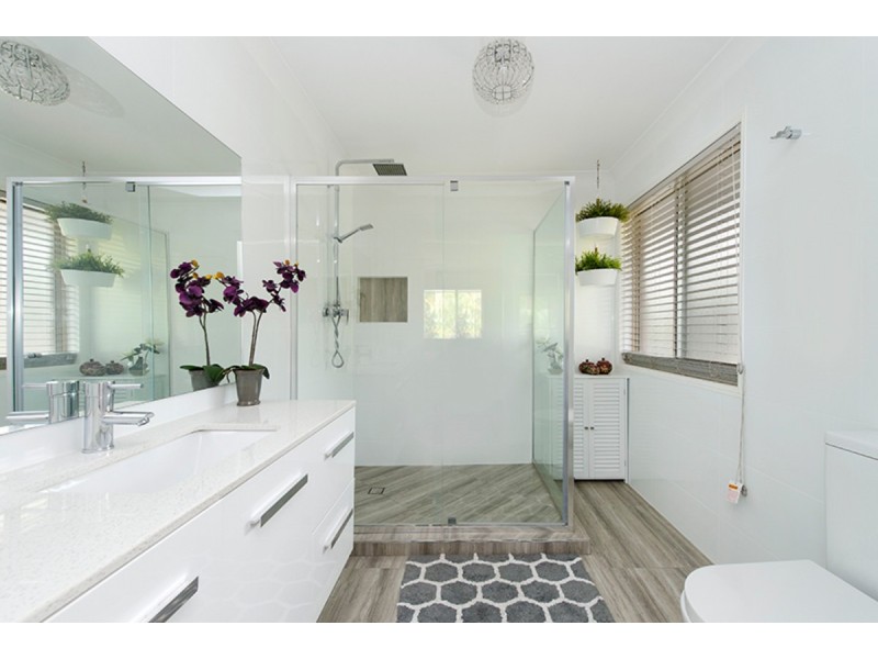 53 Gibson Crescent, Bellbowrie QLD 4070