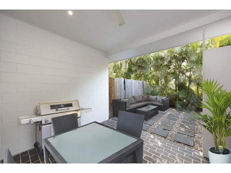 2/28 Railway Terrace, Corinda QLD 4075