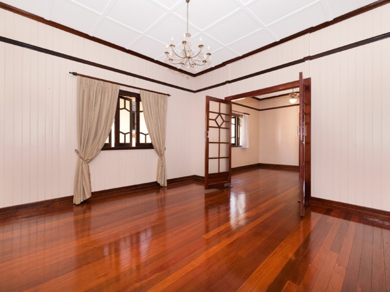 9 Sleath Street, Toowong QLD 4066