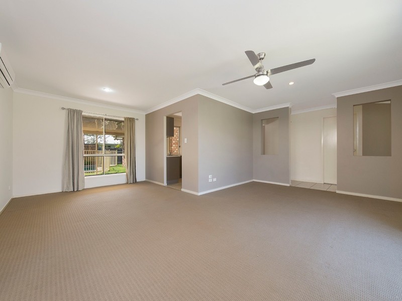 16 Salubris Place, Moggill QLD 4070