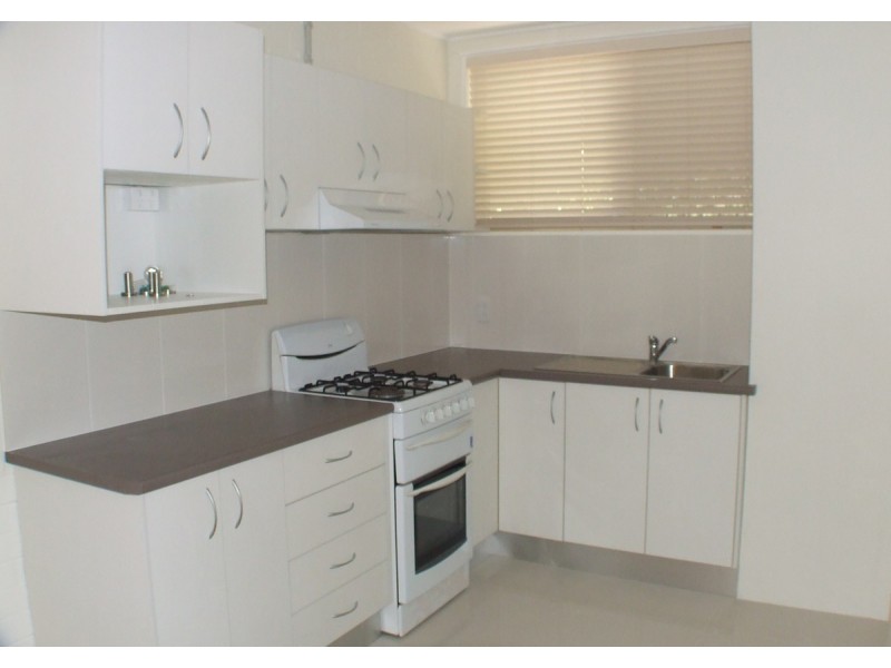 3/10 Auburn Terrace, Indooroopilly QLD 4068