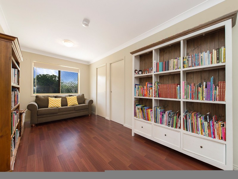 32 Salubris Place, Moggill QLD 4070