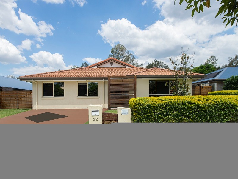 32 Salubris Place, Moggill QLD 4070