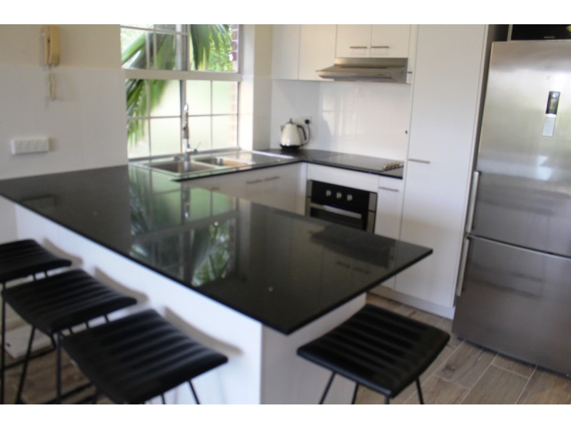 3/11 Sir Fred Schonell Drive, St Lucia QLD 4067