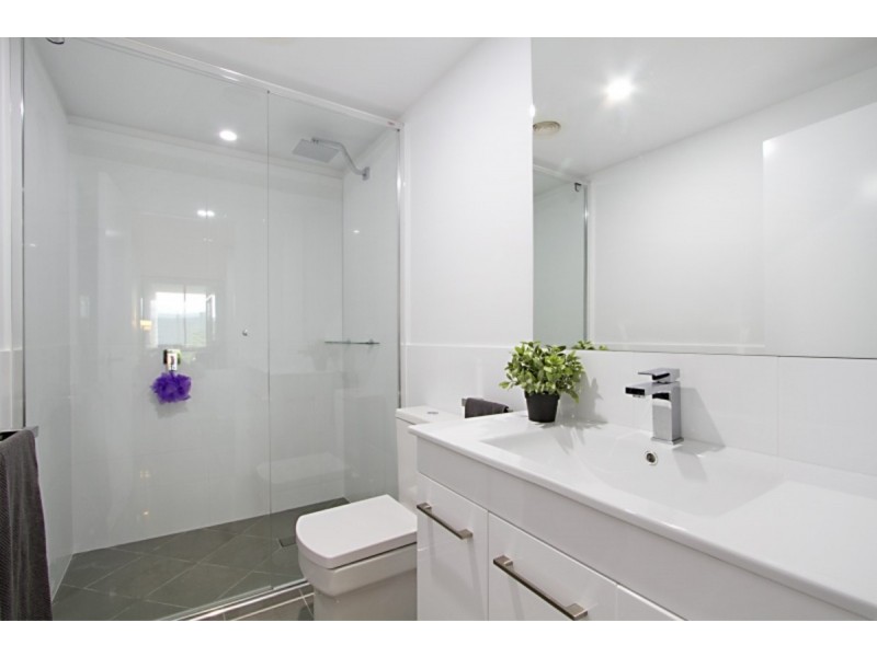 5/4 Carmody Road, St Lucia QLD 4067