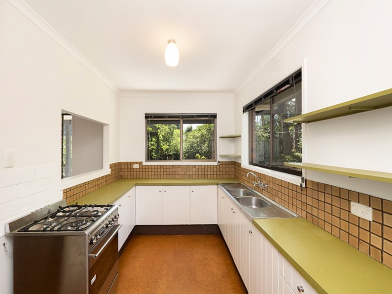 12 Pinkwood Street, Bellbowrie QLD 4070